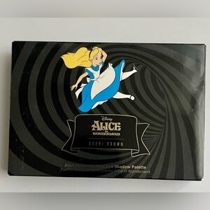 Bobbi Brown Alice in Wonderland Eyeshadow Palette